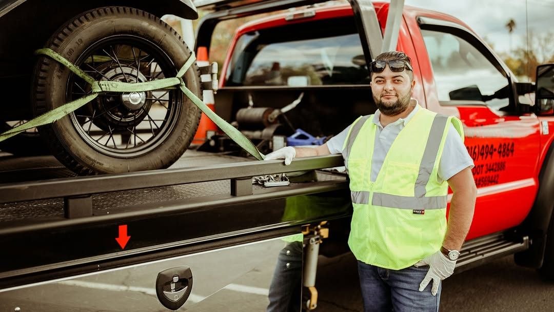 SwiftHand Pro Tow Truck